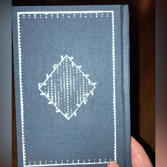 SOLD New Penguin Clothbound Classics. Truman Capote’s Breakfast at Tiffanys - Picture 2 of 5
